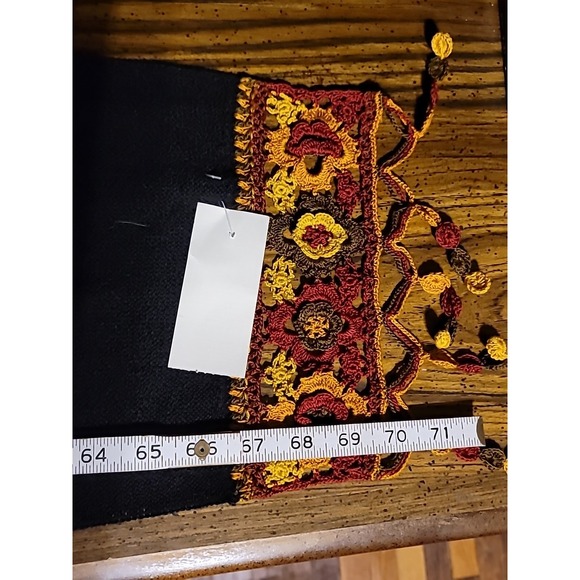 NWT Illary Baby Alpaca Knit Scarf Made In Peru Fringe Luxury Black Yellow Red - Picture 8 of 10